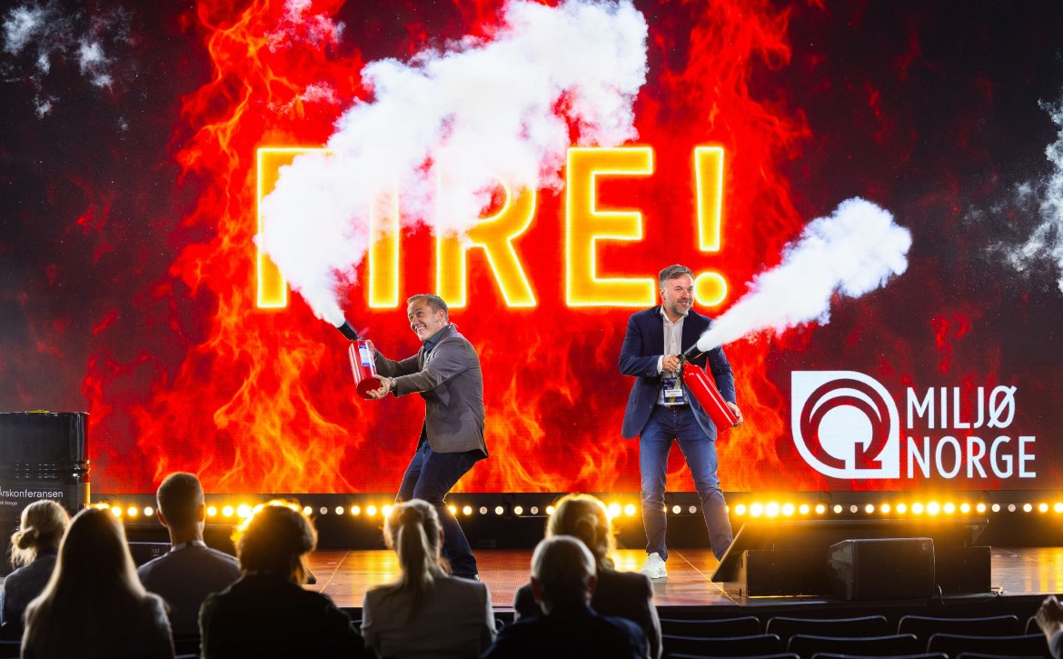 Petter og Njål på hovedscenen, Sirk Norge-konferansen 23.9.2025.]